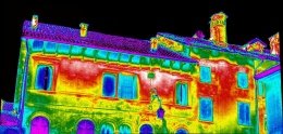 La termografia di un edificio a Feltre